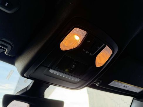 Used 2021 RAM 1500 Big Horn image 36