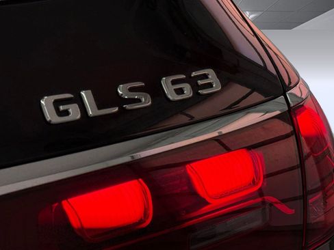 New 2026 Mercedes-Benz GLS 63 AMG 4MATIC image 19