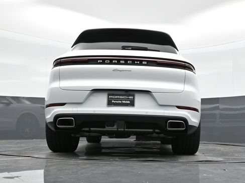New 2025 Porsche Cayenne image 36