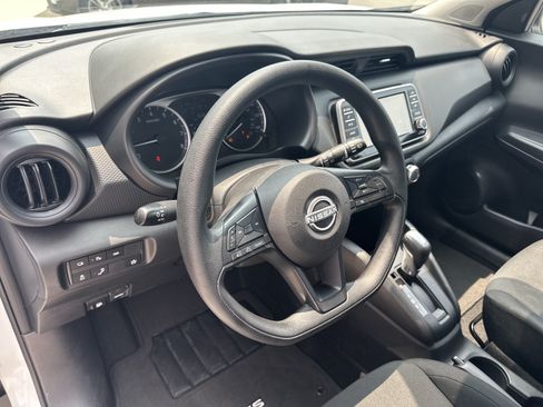 Used 2025 Nissan Kicks Play S FWD image 18