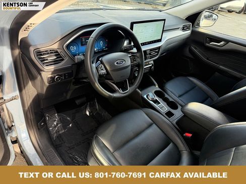 Used 2025 Ford Escape Platinum AWD/4WD image 27