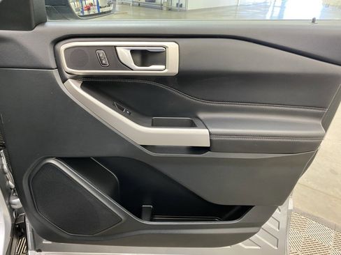 Used 2023 Ford Explorer XLT w/ Equipment Group 202A image 18