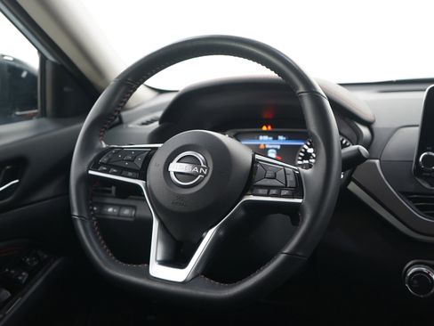 Used 2023 Nissan Altima 2.5 SR AWD/4WD image 14
