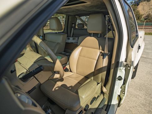 Used 2008 Ford F150 Lariat AWD/4WD image 10