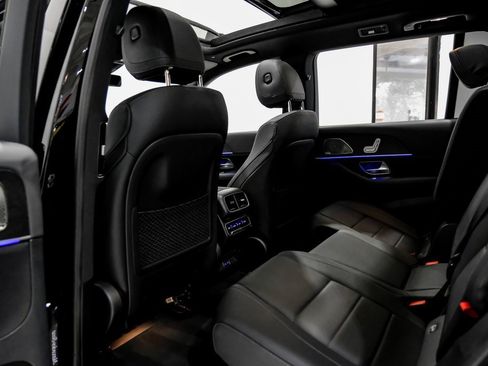 Used 2024 Mercedes-Benz GLS 450 4MATIC image 38