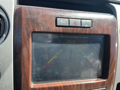 Used 2012 Ford F150 Lariat w/ Lariat Chrome Pkg image 16