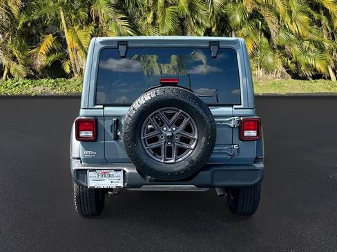 Used 2024 Jeep Wrangler Unlimited Sport AWD/4WD image 7