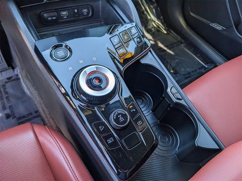 Certified 2025 Kia Sportage SX Prestige image 29