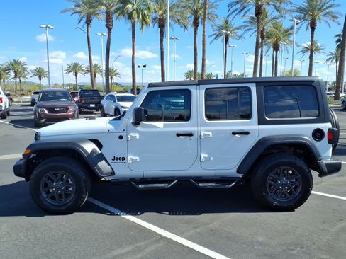 Used 2024 Jeep Wrangler Sport image 7