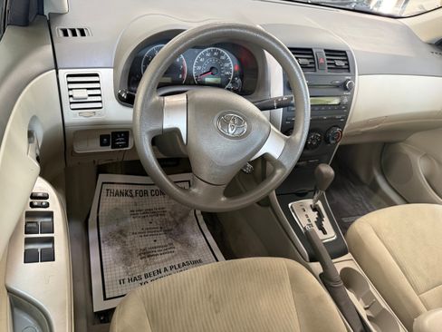 Used 2010 Toyota Corolla LE image 34