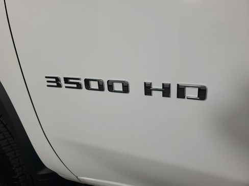 New 2026 Chevrolet Silverado 3500 LT w/ Convenience Package RWD image 12