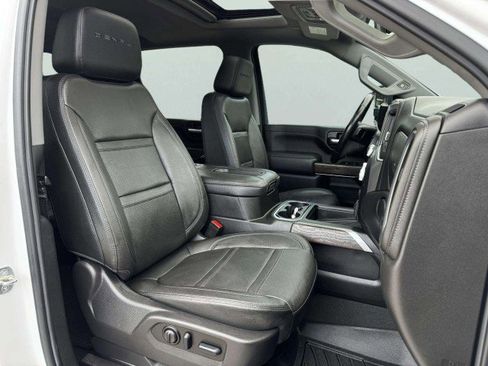 Used 2022 GMC Sierra 3500 Denali image 50