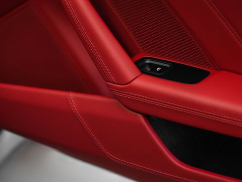 Used 2024 Porsche 911 Carrera GTS image 44