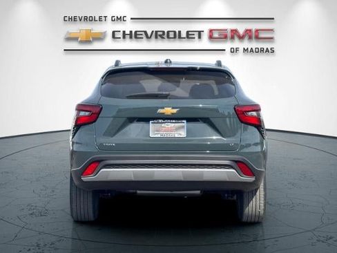 New 2026 Chevrolet Trax LT FWD image 4