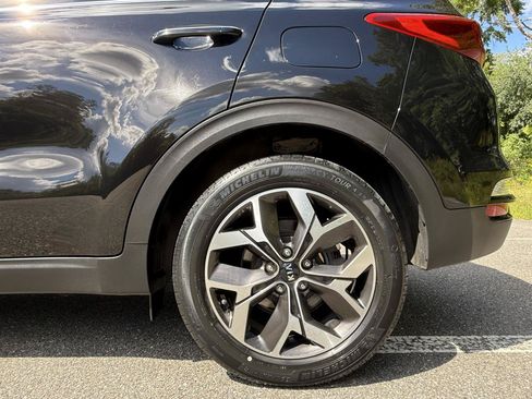 Used 2020 Kia Sportage EX AWD/4WD image 9