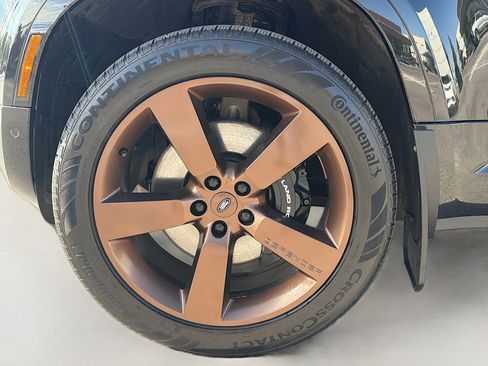 Used 2023 Land Rover Defender 130 X-Dynamic SE image 44