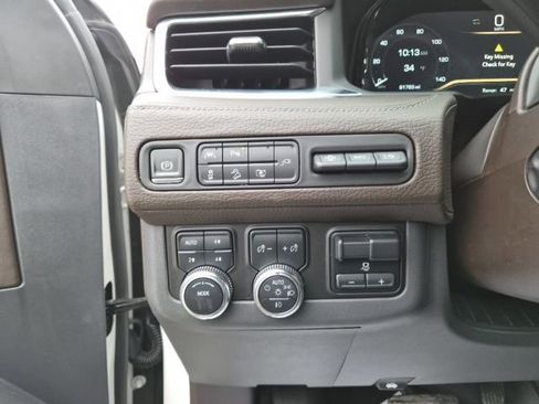 Used 2022 GMC Yukon Denali w/ Denali Premium Package image 20