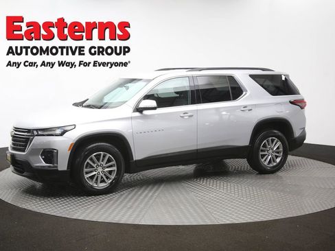 Used 2022 Chevrolet Traverse LT FWD image 58