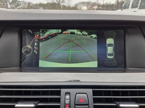 Used 2013 BMW 550i Sedan image 28