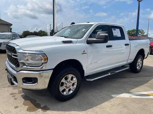 Used 2024 RAM 2500 Big Horn w/ Off Road Package AWD/4WD image 2