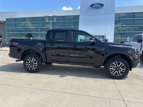 New 2025 Ford Ranger Lariat w/ FX4 Off-Road Package image 2