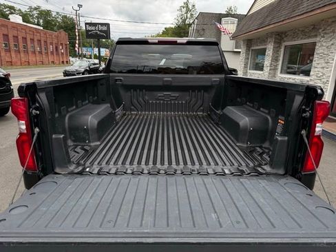 Used 2022 Chevrolet Silverado 1500 RST AWD/4WD image 12