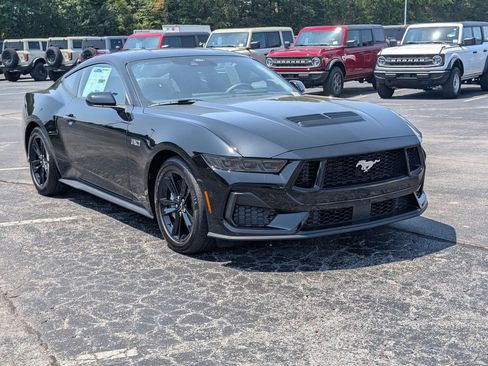 New 2026 Ford Mustang GT RWD image 2