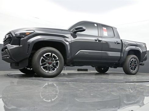 New 2025 Toyota Tacoma TRD Sport image 25
