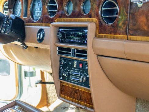 Used 1990 Rolls-Royce Silver Spur II image 46