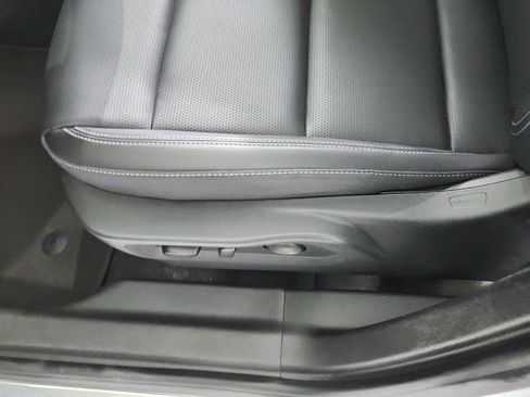 Used 2025 Buick Envision Preferred AWD/4WD image 18