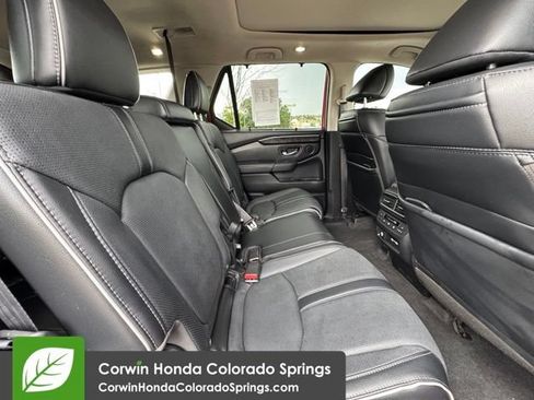 Used 2023 Honda Pilot Elite image 32
