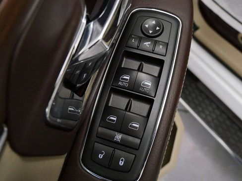 Used 2015 RAM 1500 Laramie w/ Convenience Group image 14