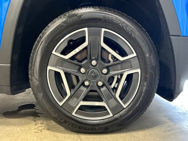 Used 2026 Jeep Cherokee Limited AWD/4WD image 11