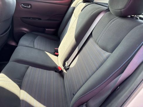 Used 2018 Nissan Leaf SV w/ SV All Weather Package image 13