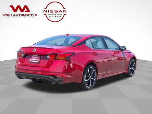 Certified 2024 Nissan Altima 2.5 SR FWD image 5