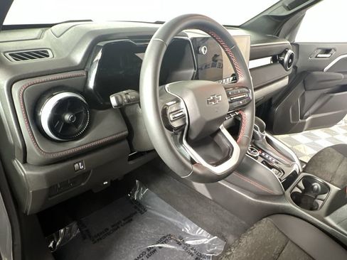 Certified 2024 Chevrolet Colorado Z71 w/ Z71 Convenience Package 2 AWD/4WD image 11