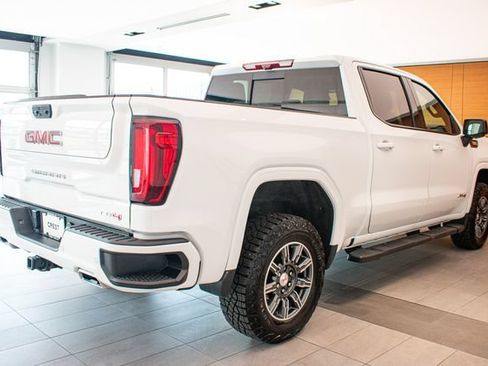 Used 2024 GMC Sierra 1500 AT4 w/ Technology Package AWD/4WD image 6