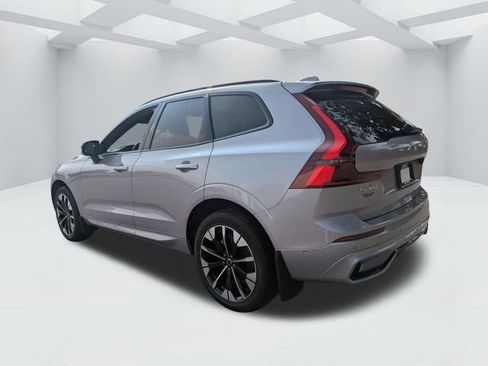 Certified 2026 Volvo XC60 B5 Plus w/ Climate Package AWD/4WD image 7