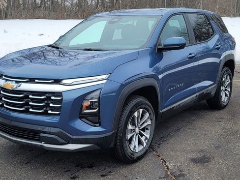 New 2026 Chevrolet Equinox LT w/ Convenience Package II image 3