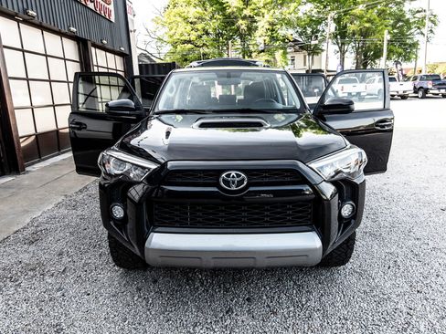 Used 2017 Toyota 4Runner TRD Off-Road image 17