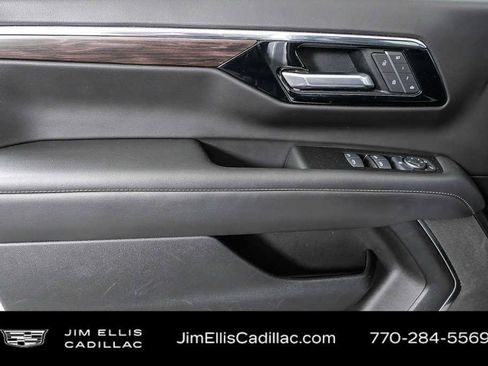 Used 2025 Chevrolet Tahoe LT RWD image 6