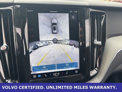 Certified 2025 Volvo XC60 B5 Plus image 20