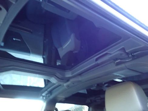 Used 2025 GMC Hummer EV 2X w/ Extreme Off-Road Package image 27