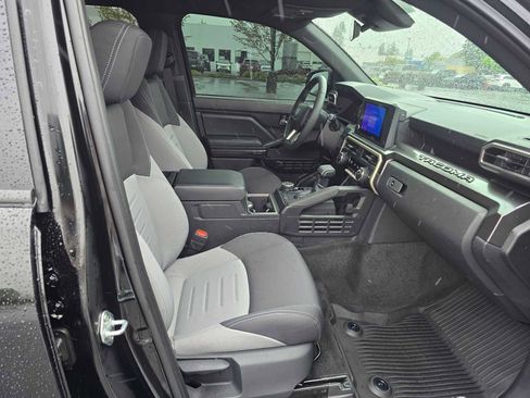 Certified 2025 Toyota Tacoma TRD Off-Road image 11