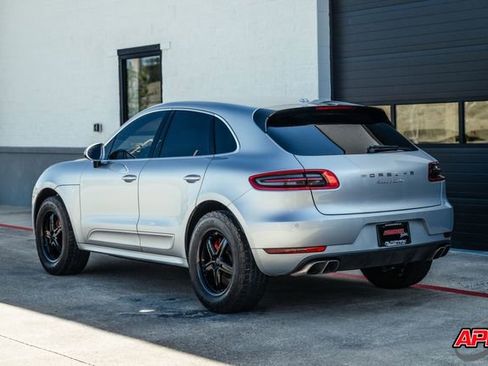 Used 2015 Porsche Macan Turbo image 42