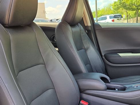 Used 2021 Honda HR-V EX-L image 29