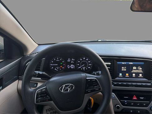 Used 2017 Hyundai Elantra SE FWD image 20