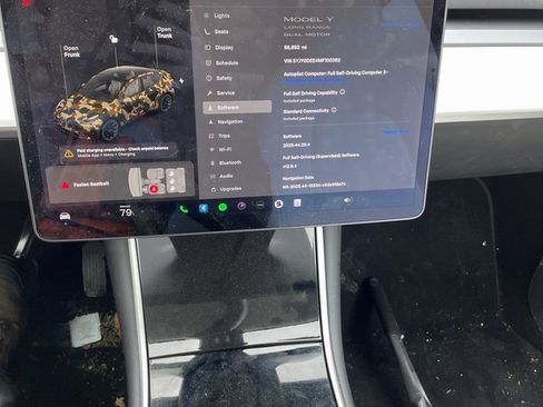 Used 2021 Tesla Model Y Long Range image 5