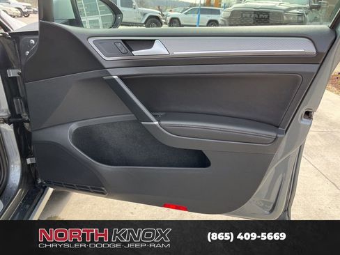 Used 2018 Volkswagen Golf Alltrack SE image 28