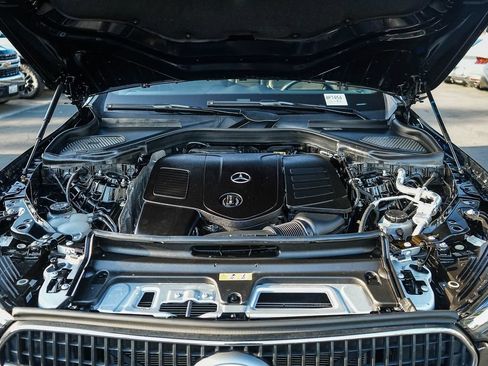 Used 2025 Mercedes-Benz GLC 300 image 27